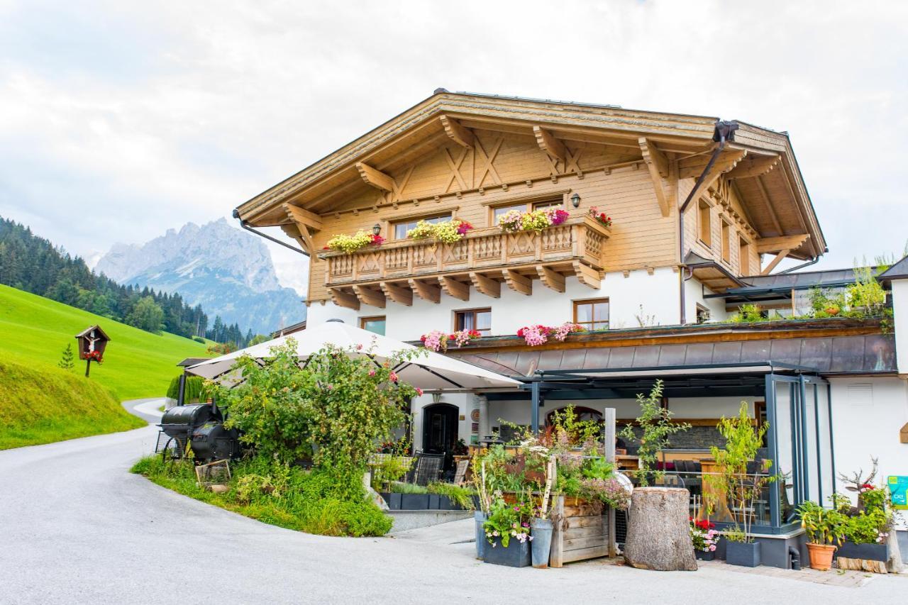 Hotel Und Alpen Apartments Mit Sauna - Buerglhoeh Bischofshofen Exterior photo